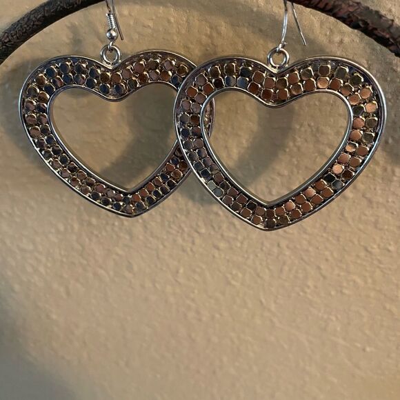 Metal art heart two tone gold and silver earrings - Picture 4 of 9